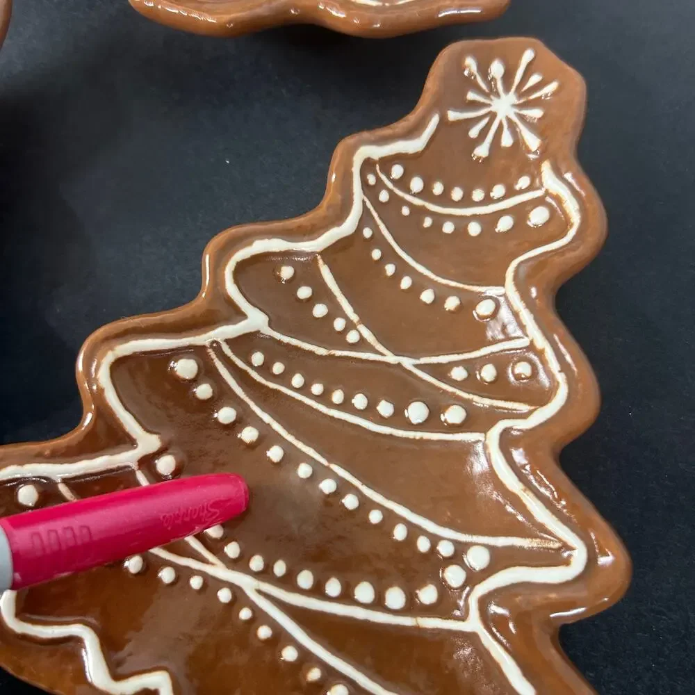 Pottery Barn Gingerbread Tree Appetizer Plates Set of four NIB